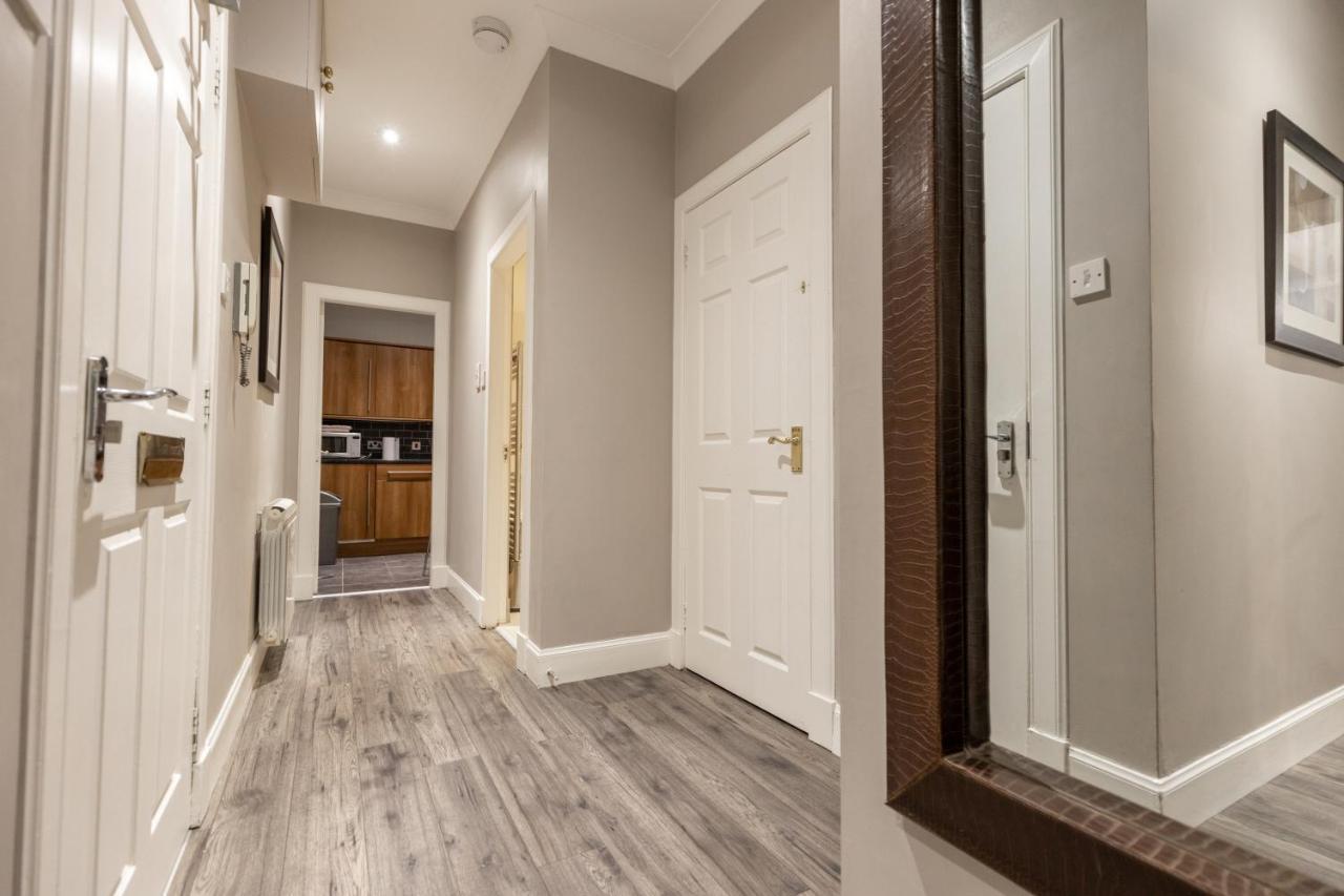 Two Bedroom Apartment Within Walking Distance To City Centre เอดินบะระ ภายนอก รูปภาพ